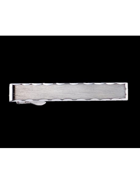 Scalloped silver bar